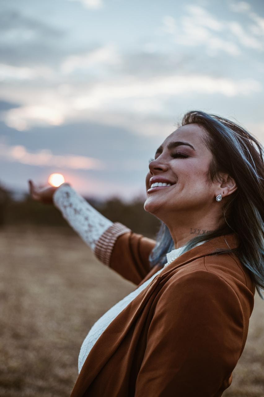 Daniela Araújo recebe indicação dobradinha ao Grammy Latino com projeto Catarse