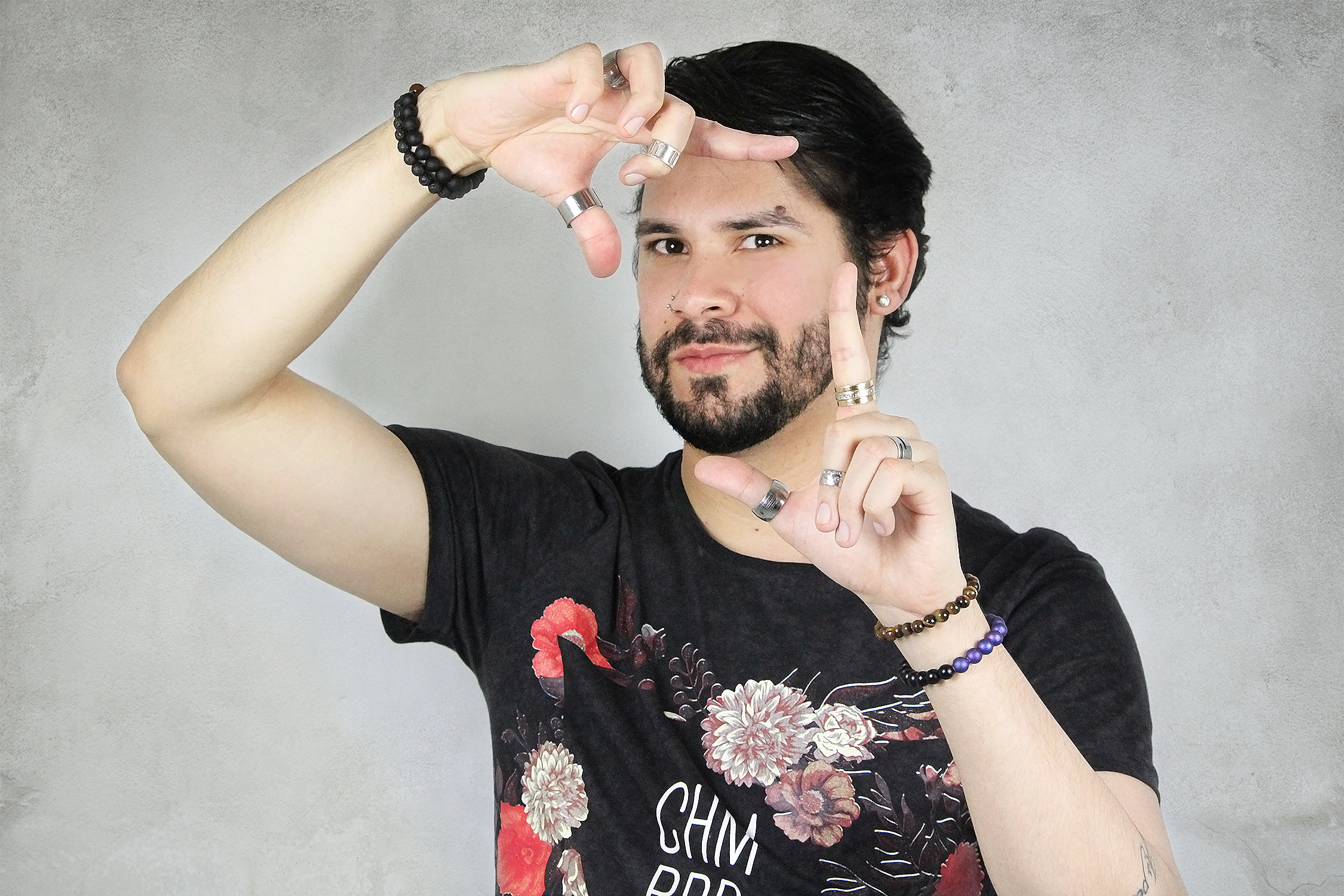 Quem é Thiago Medeiros do canal De Cara? O maior canal de cultura gospel.