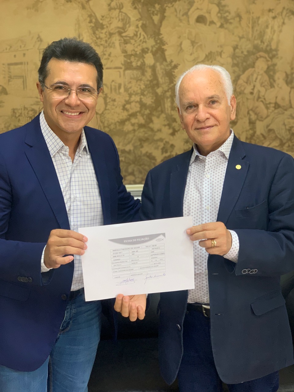 Marcelo Aguiar se filia ao PSC para disputar as eleições em SP