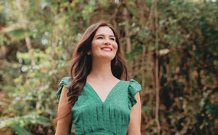 Adelãyne lança o single “Sonhos”, canção inédita que fará parte do seu novo EP