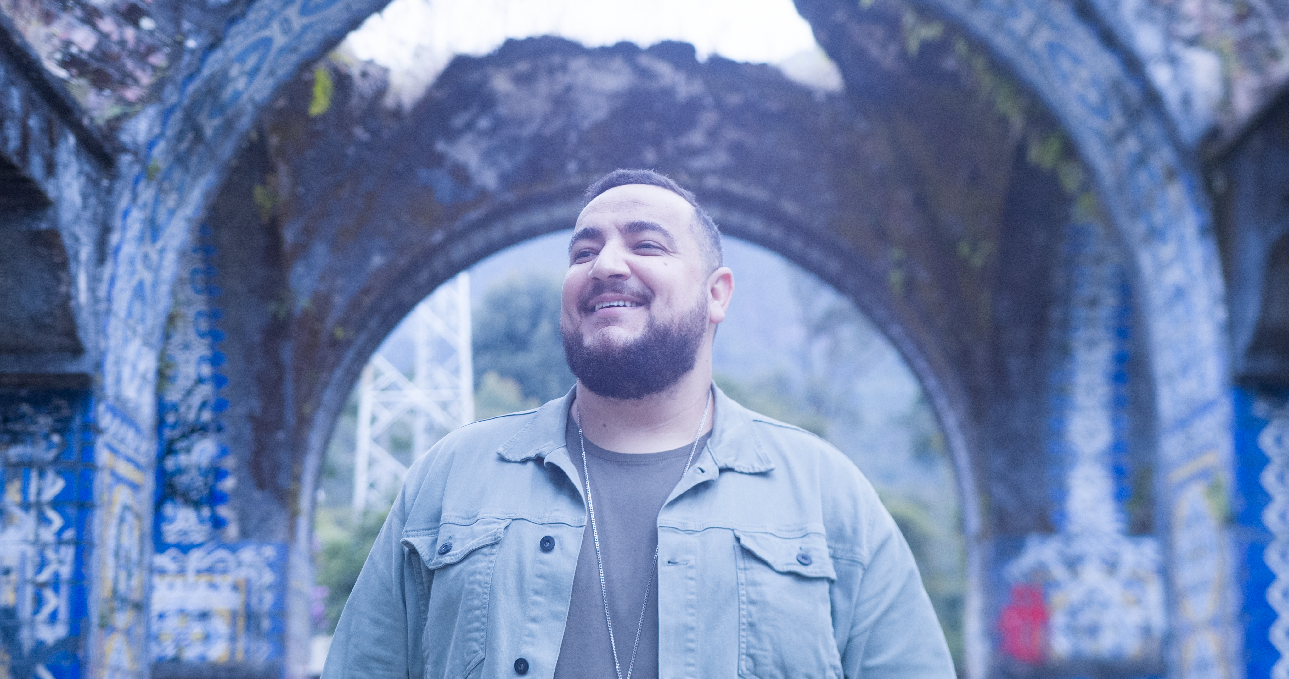 Juan Raposo traz uma mensagem de perseverança no novo single “Um Novo Tempo”