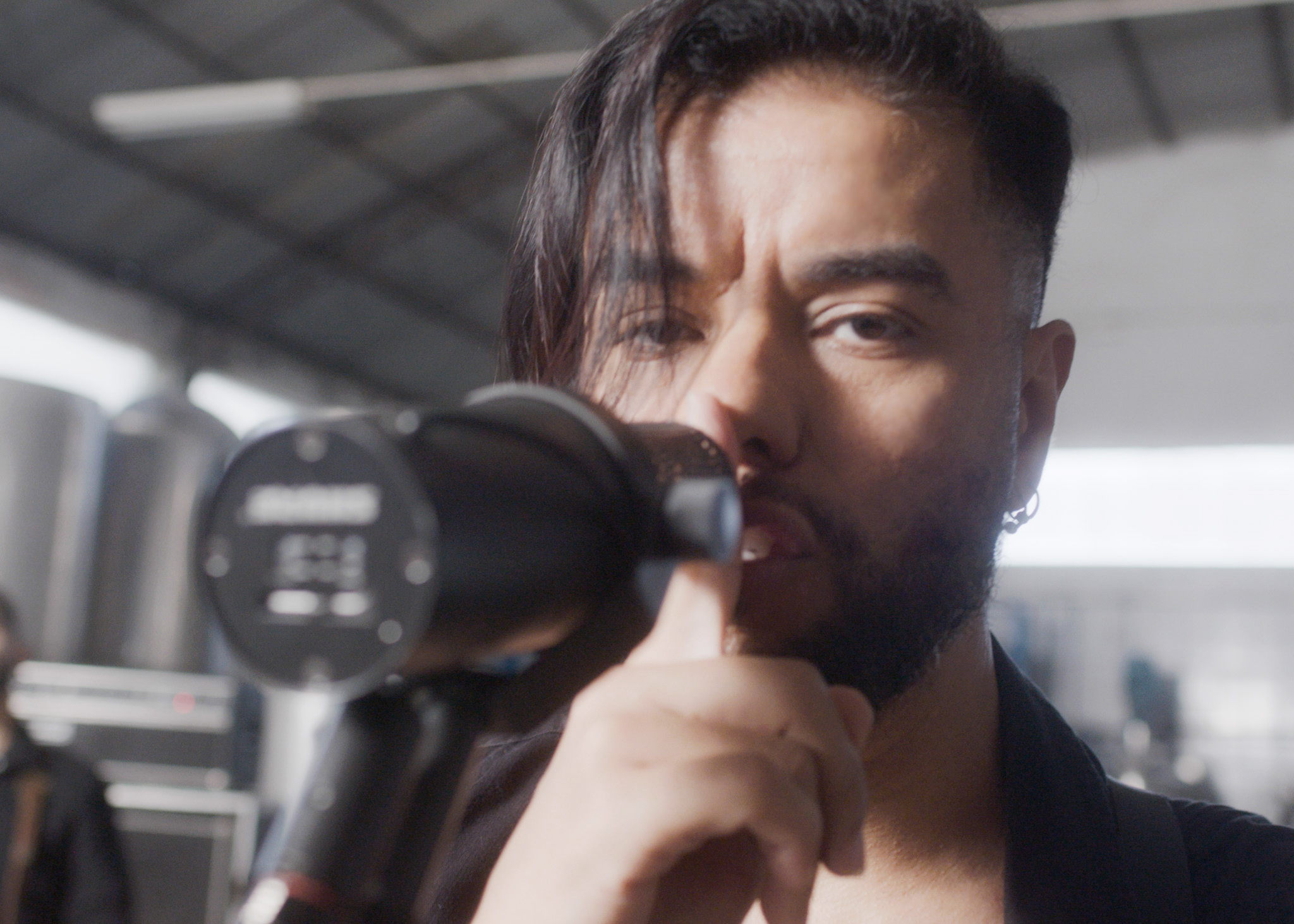 Mauro Henrique lança “ATEU”, seu novo single