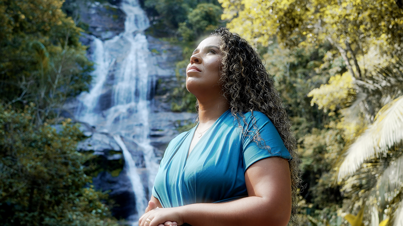 Débora Almeida lança “Vai Gerar”, sua segunda música de trabalho pela Central Gospel Music