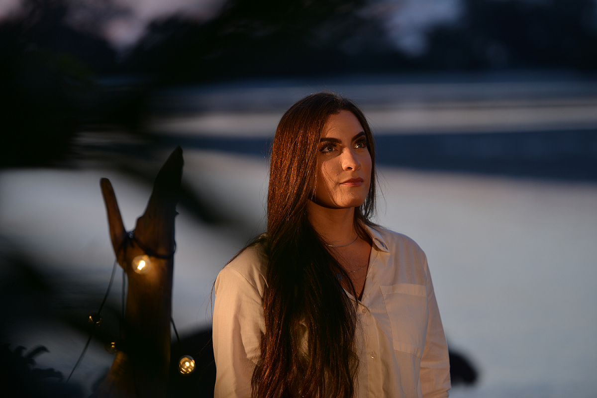 Isabelle Dias lança a canção “Fala Comigo” e anuncia novidades para 2023