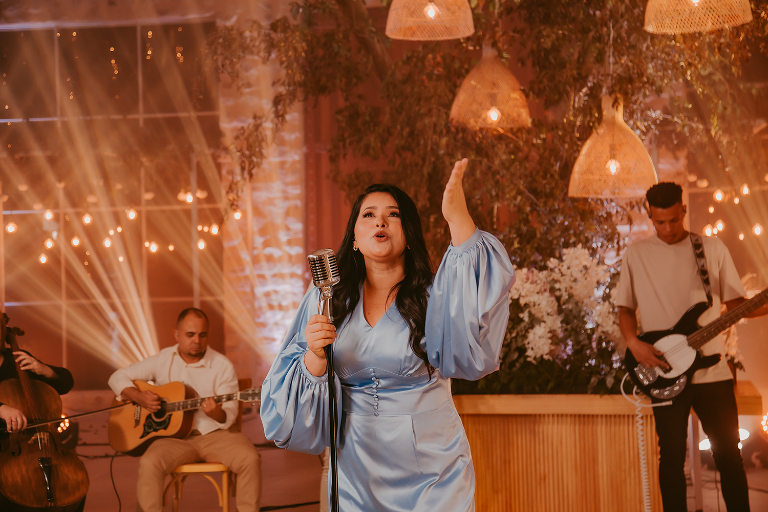 Rosangela Oliveira estreia na Central Gospel Music com o clipe da canção “Plano Perfeito”