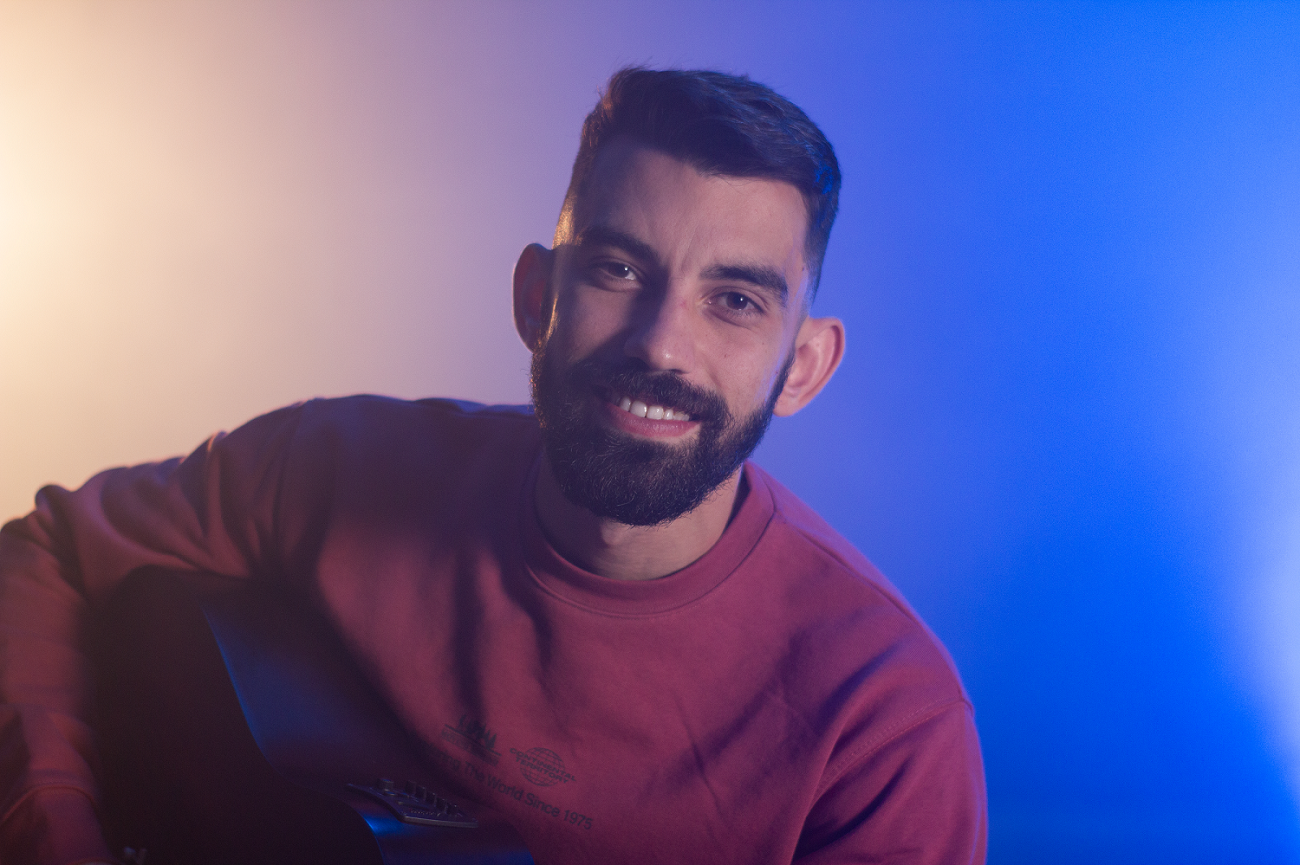 Douglas de Oliveira lança a canção “Sentimentos” pela Central Gospel Music