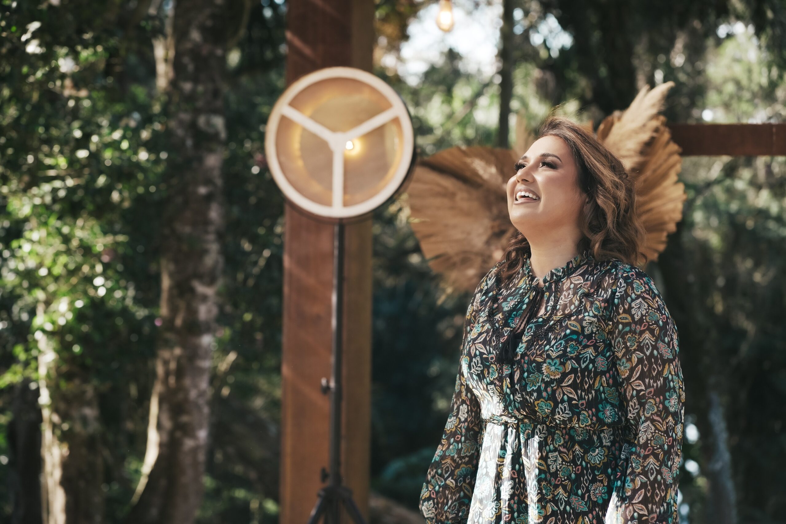 Danielle Cristina lança o aguardado clipe da canção “Oi Deus, Sou Eu de Novo”