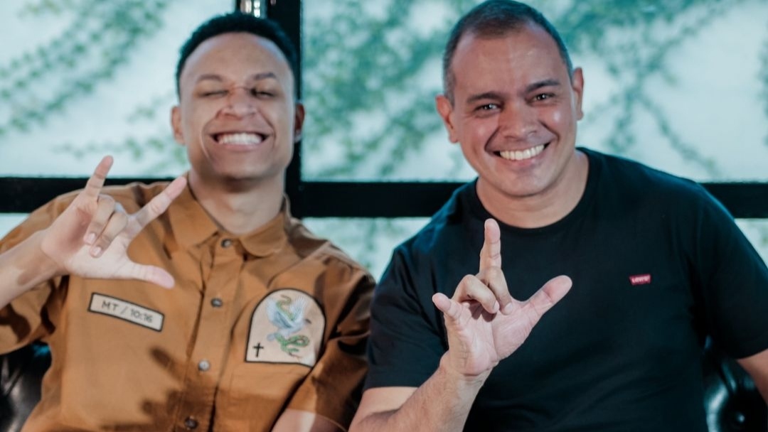 O trapper 2metro estreia o clipe de “Chuvas de Deus”, com interpretação em libras