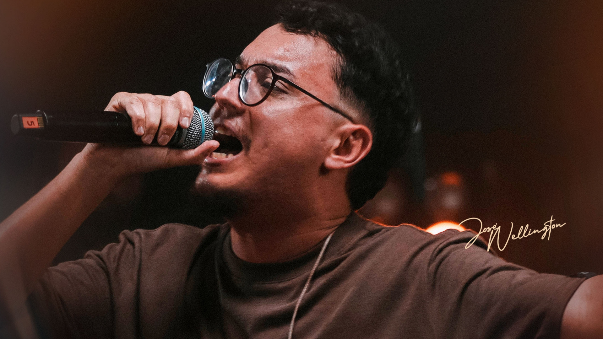 José Wellington apresenta o álbum “Fogo e Lágrimas”