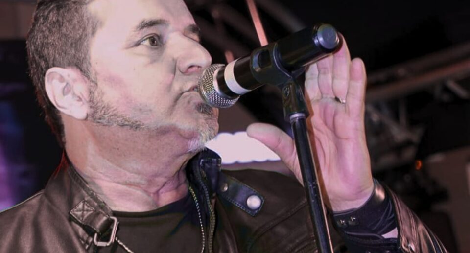 O cantor Jota T. Foto: Divulgação.