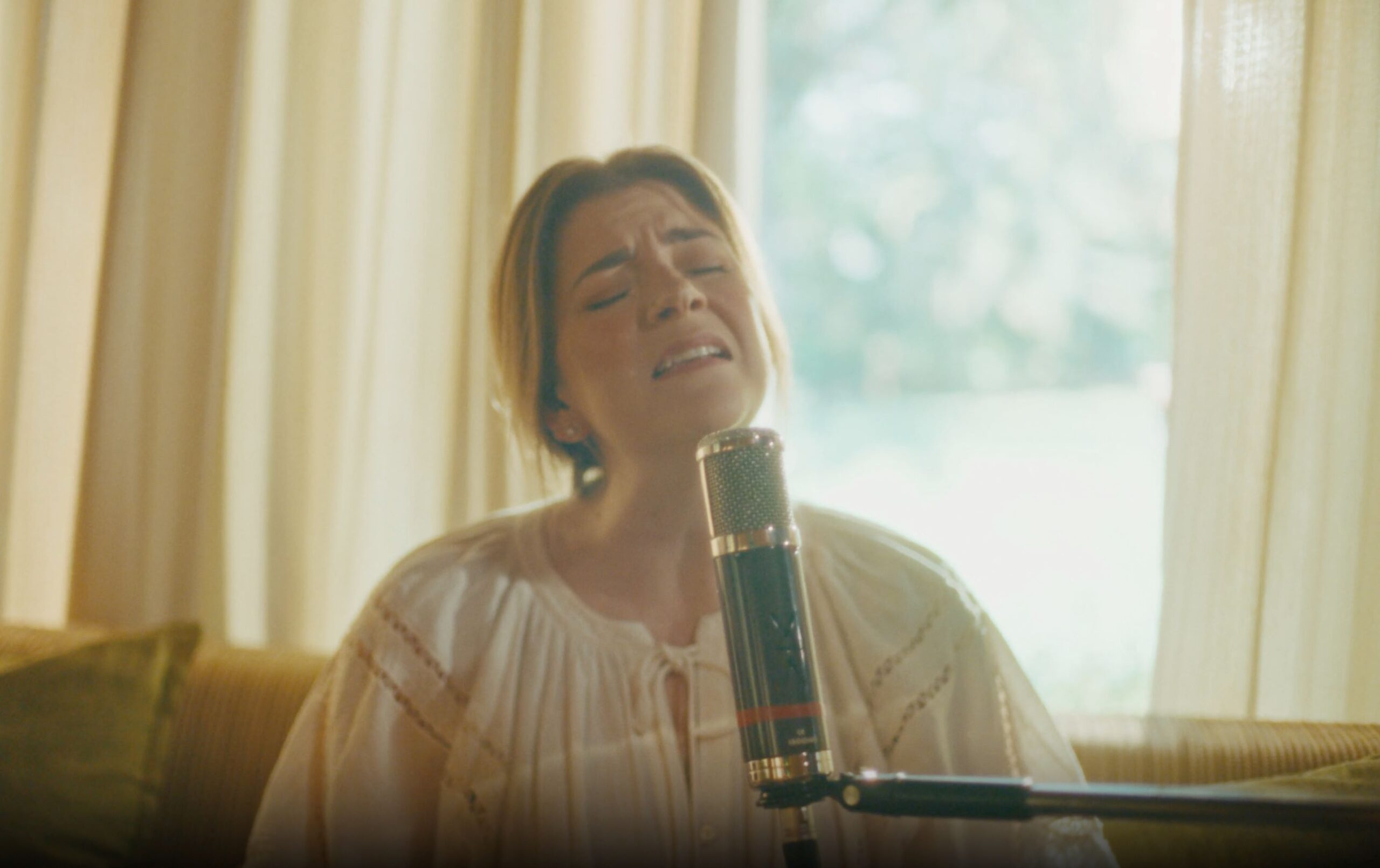 Laura Souguellis lança “Se Eles Soubessem”, primeira música de trabalho do projeto “As Minhas Orações Cantadas”