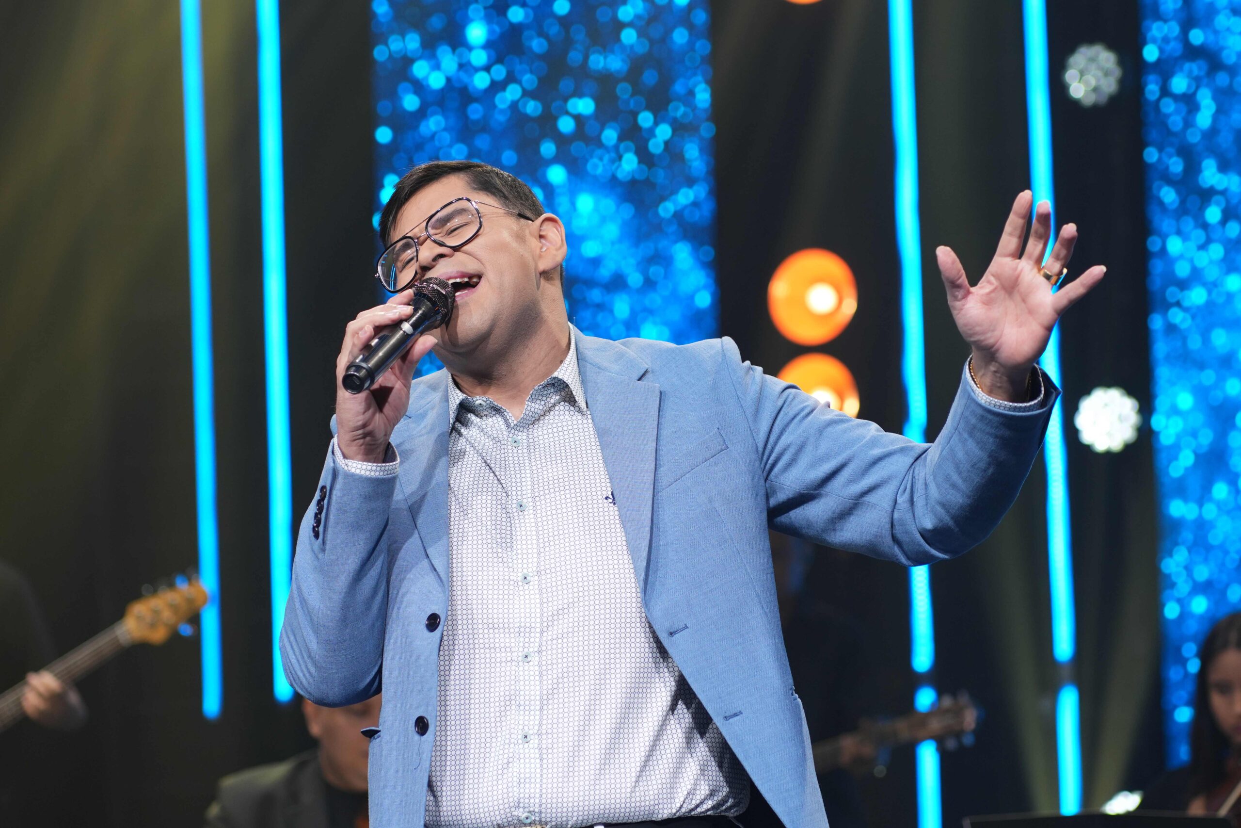 Thiago Sans lança o EP “Deus Vai Te Surpreender” pela Louvor Eterno