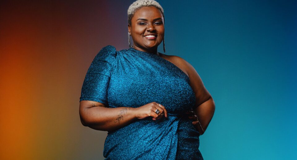 Vencedora do Estrela da Casa, Thainá Gonçalves vai se apresentar ao lado de Thalles Roberto no Palco Leme do Réveillon do Rio