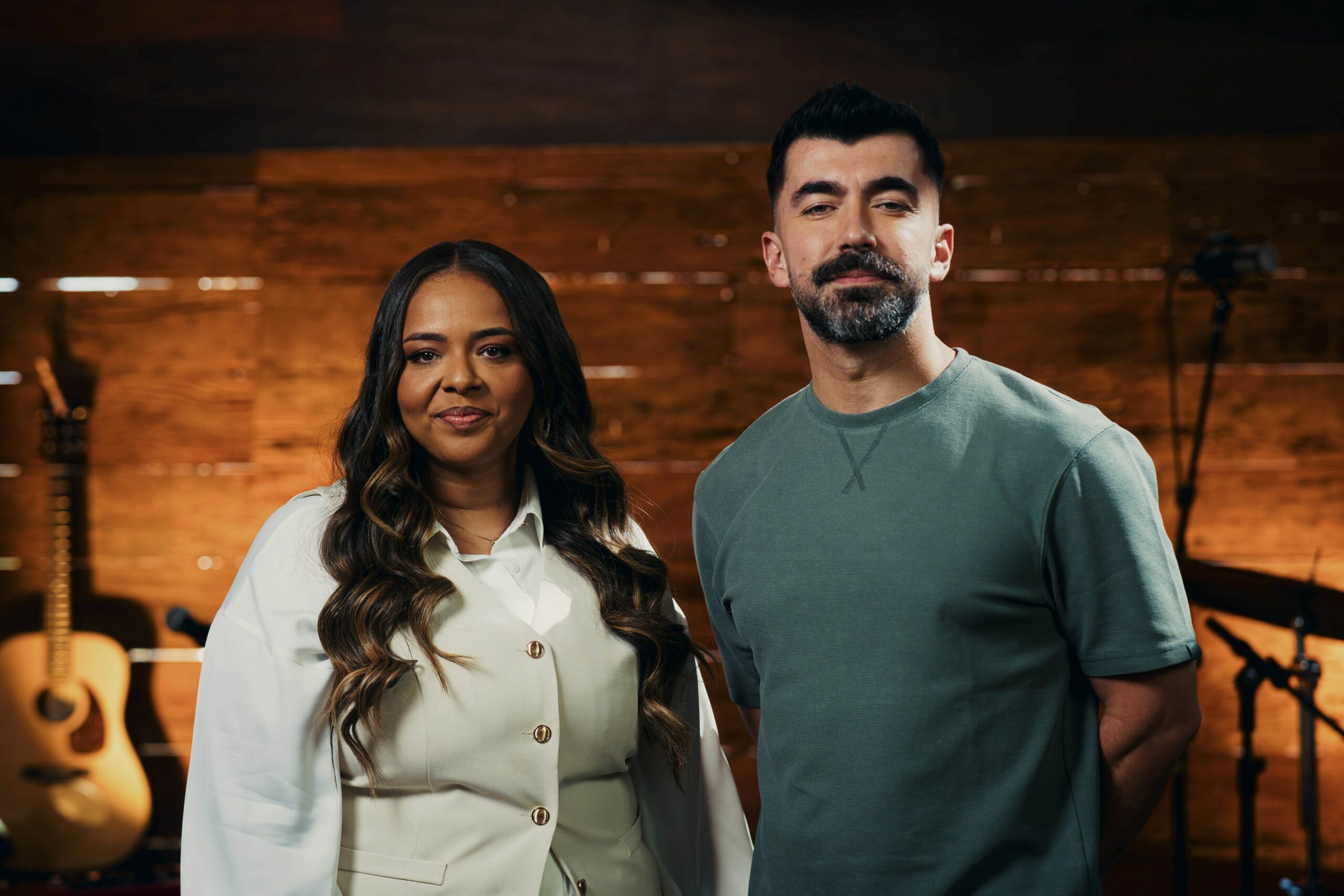Cleyde Jane lança o clipe da canção “Tudo Pra Mim”, com a participação de Hananiel Eduardo