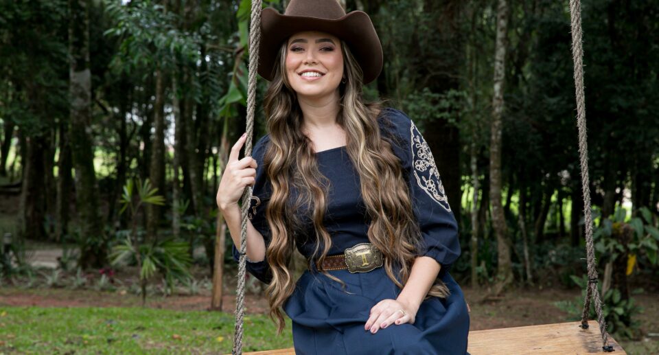 Revelação do feminejo, Tamy Klaus lança a canção “História de Amor”