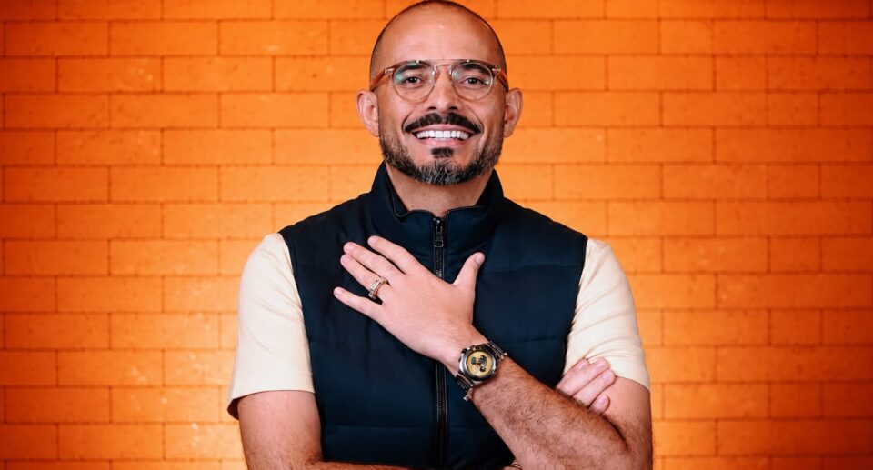Adson Belo lança novo livro na Bienal do Livro de São Paulo