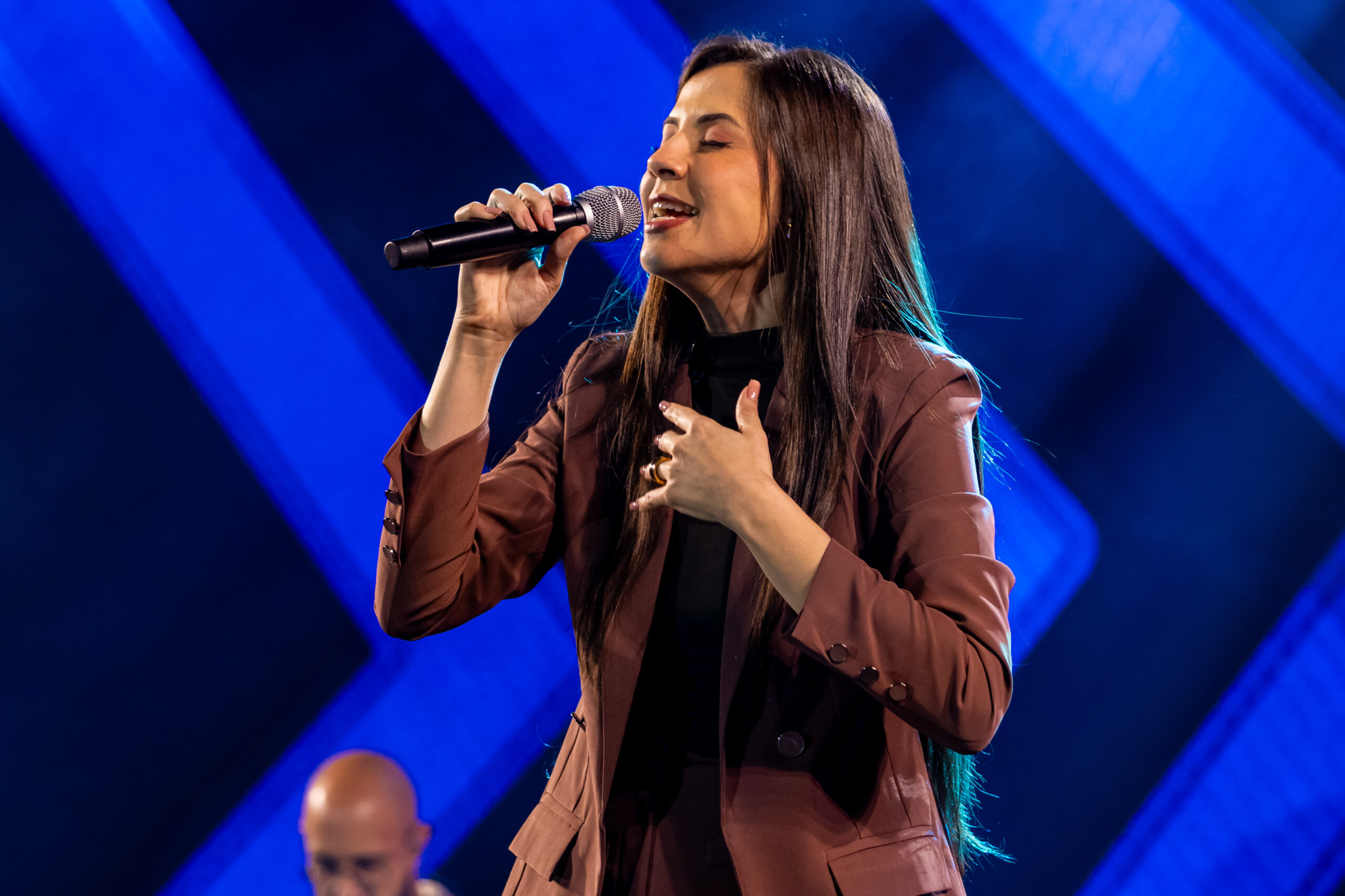 Nai Lopes lança o medley “Águas Purificadoras / Ao Cheiro das Águas” pela Onimusic